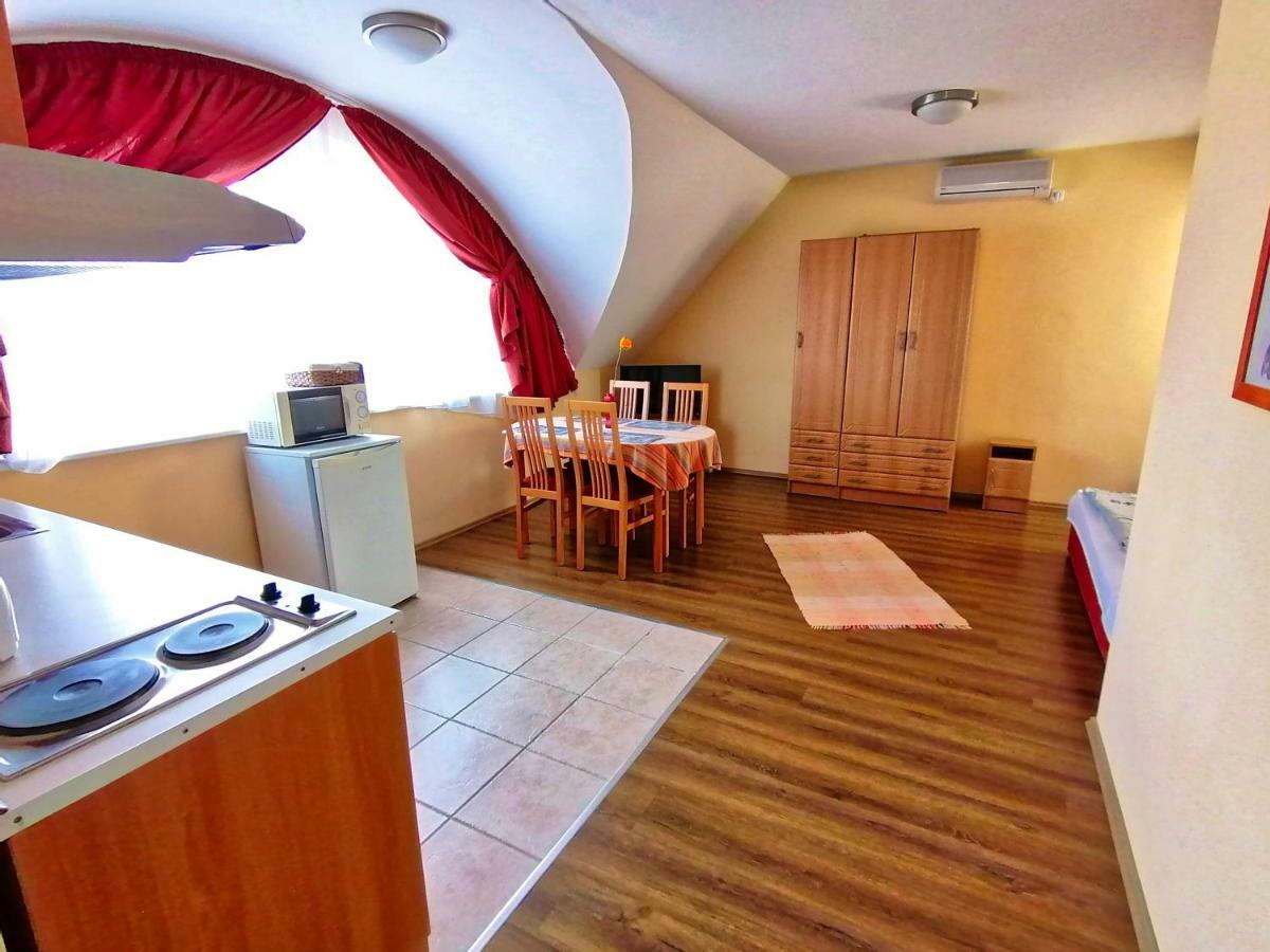 Villa Aida Apartman Hajdúszoboszló Εξωτερικό φωτογραφία