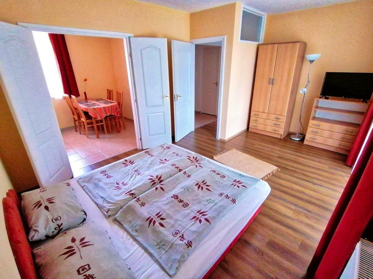 Villa Aida Apartman Hajdúszoboszló Εξωτερικό φωτογραφία