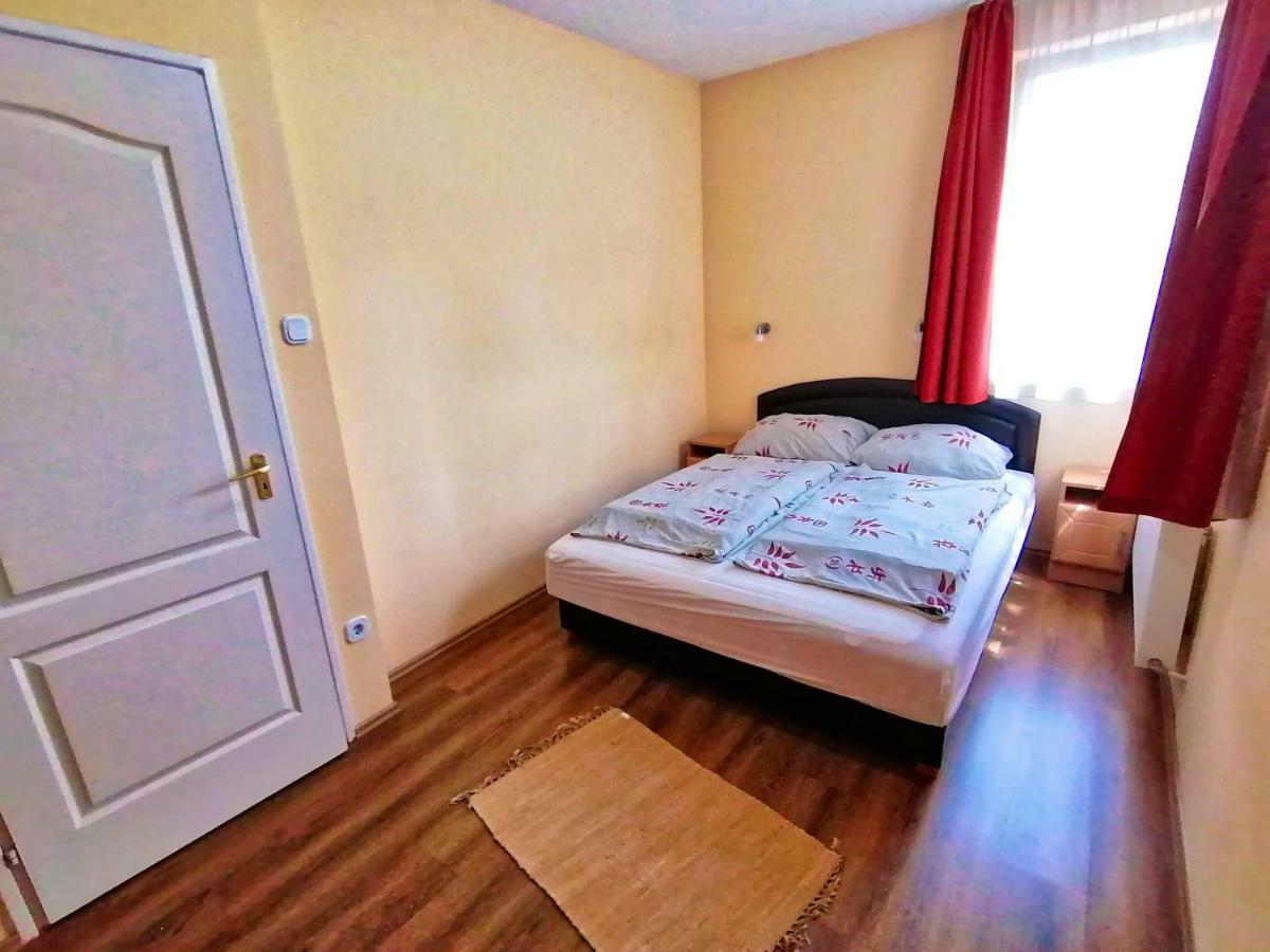 Villa Aida Apartman Hajdúszoboszló Εξωτερικό φωτογραφία