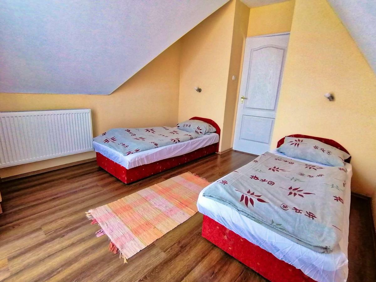 Villa Aida Apartman Hajdúszoboszló Εξωτερικό φωτογραφία