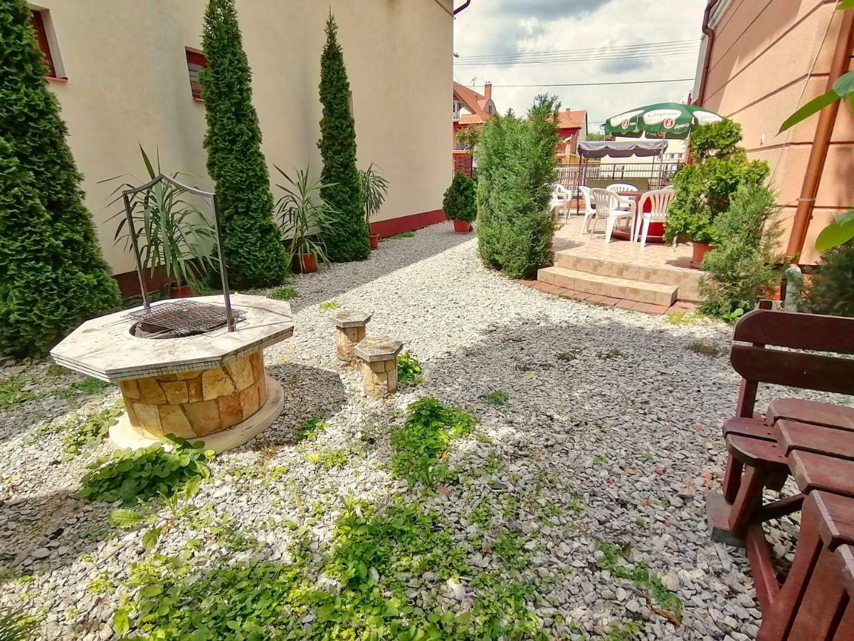 Villa Aida Apartman Hajdúszoboszló Εξωτερικό φωτογραφία