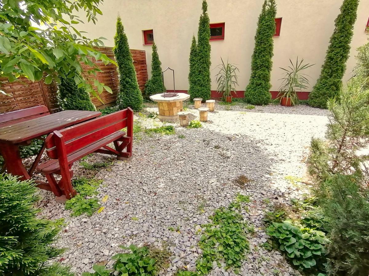 Villa Aida Apartman Hajdúszoboszló Εξωτερικό φωτογραφία