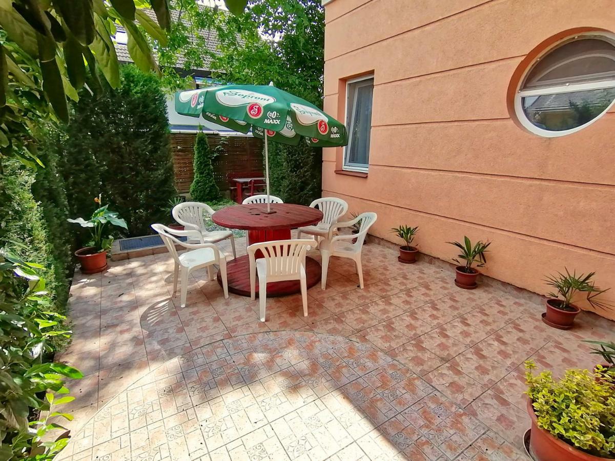 Villa Aida Apartman Hajdúszoboszló Εξωτερικό φωτογραφία